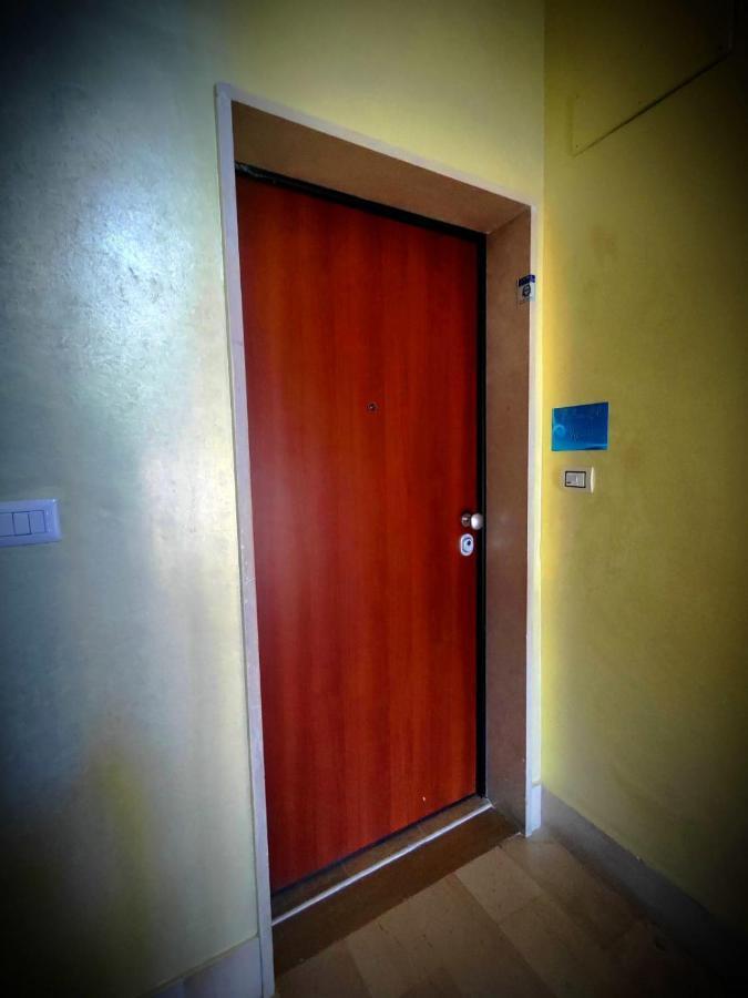 The House Of The Waves Hotel Brindisi Exterior photo