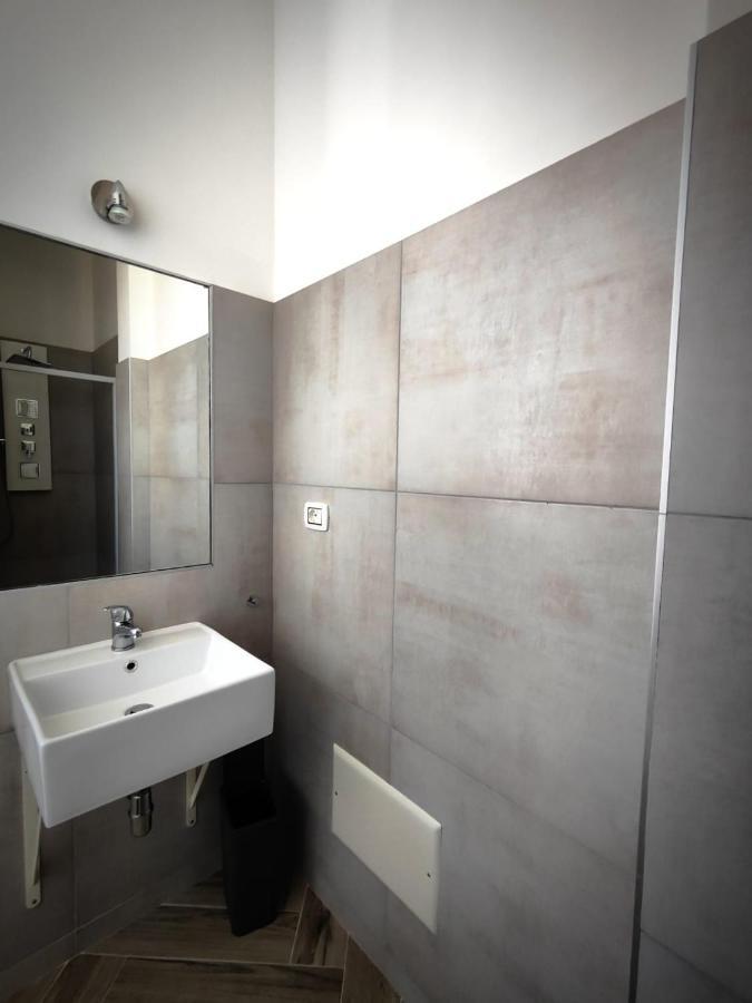 The House Of The Waves Hotel Brindisi Exterior photo